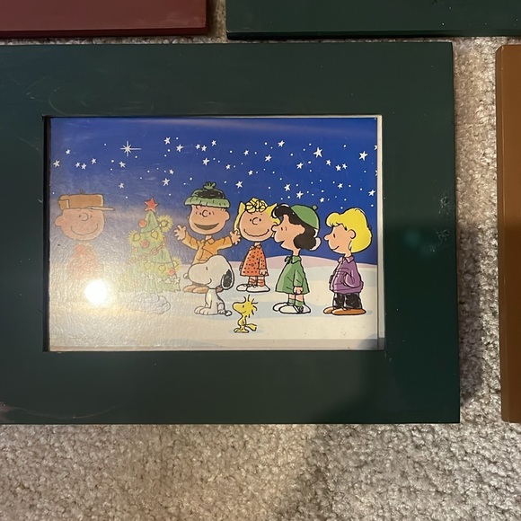 Charlie Brown pictures in frames - Picture 7 of 9